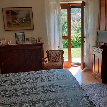 Les Hirondelles Fenis