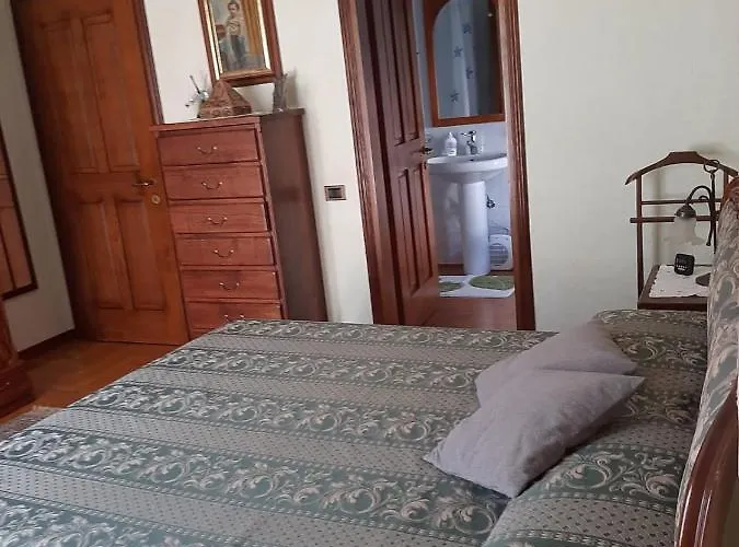 Les Hirondelles Bed & Breakfast Fenis