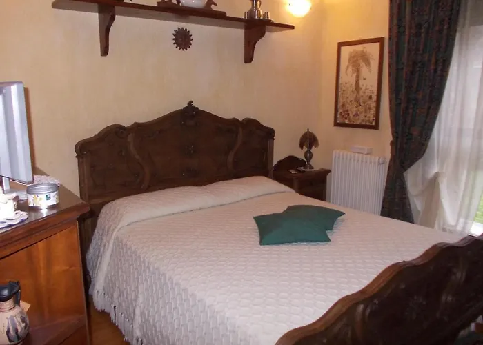 Les Hirondelles Bed & Breakfast Fenis